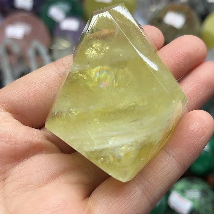 未镶嵌水晶珠宝半成品97克黄水晶随形