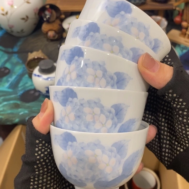 在你面前装着不干嘛