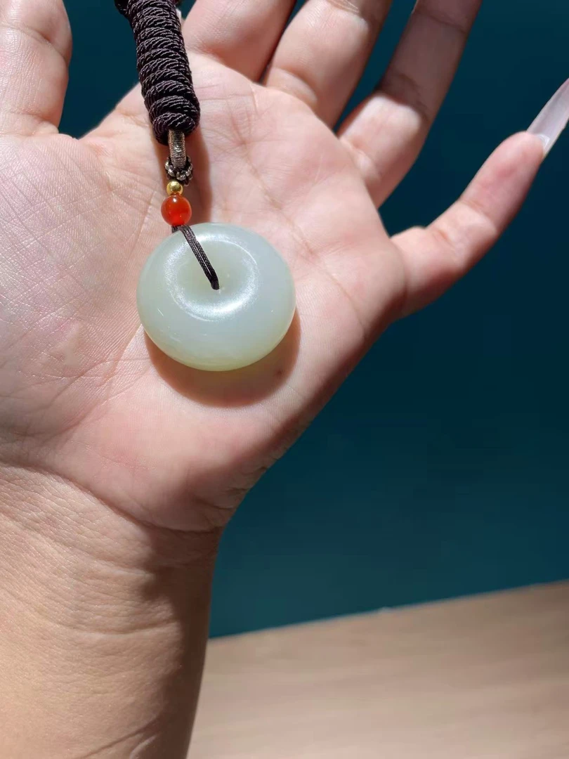 和田玉平安扣多样性发其一