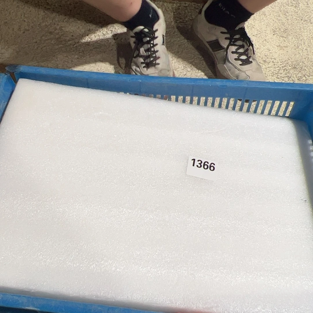 正品福利，盲拍真诚，满百包邮，随机1