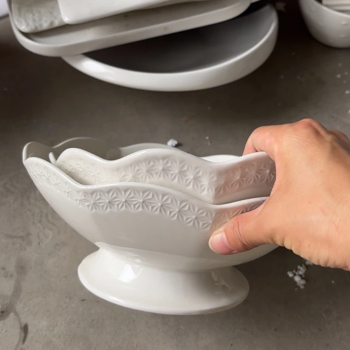 碟微瑕介意勿拍……2个