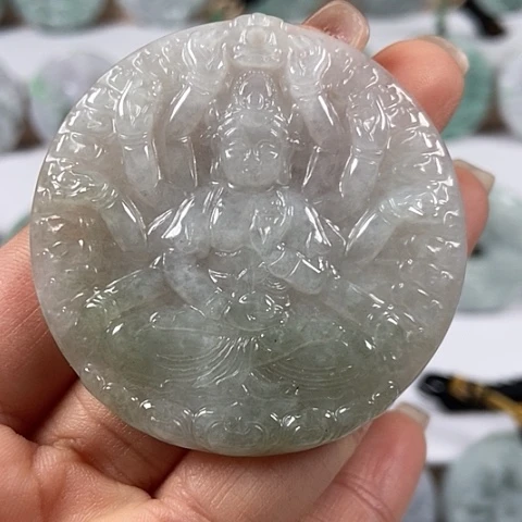 翡翠颈饰未镶嵌千手观音福利
