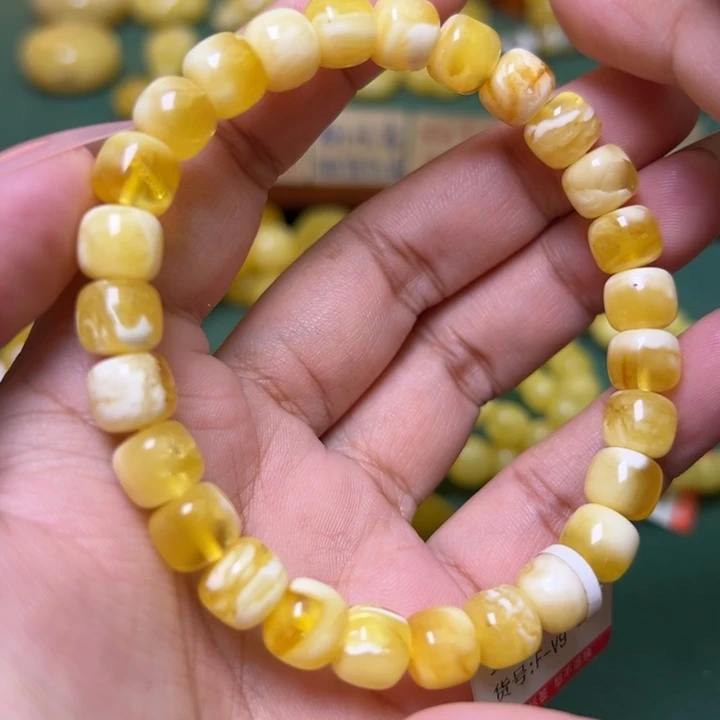 蜜蜡未镶嵌珠宝奇石