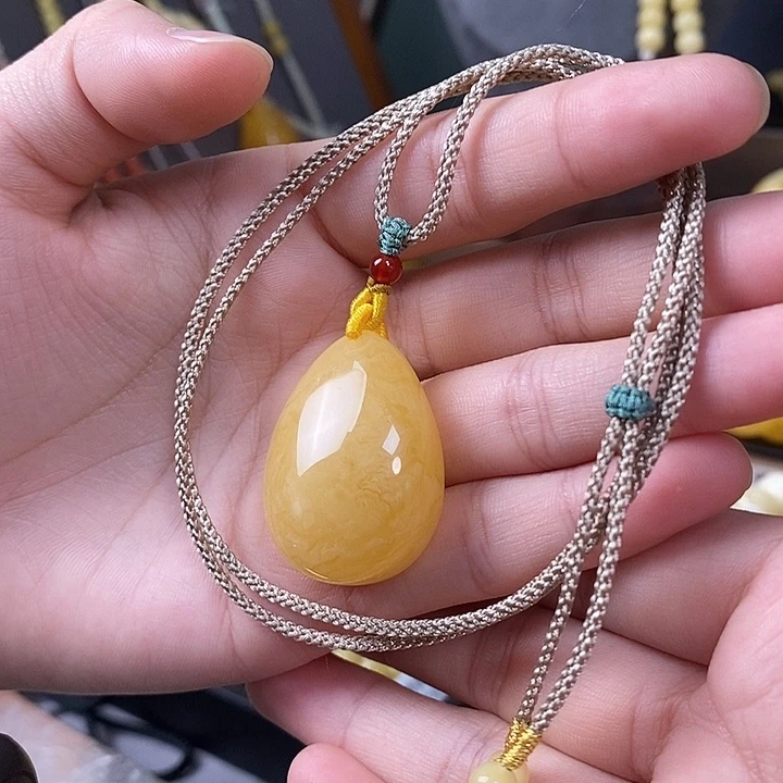 裸石琥珀未镶嵌水滴