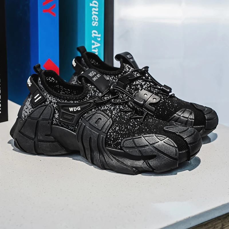 男鞋2025新款夏季透气一脚蹬网面懒人鞋户外运动休闲厚底袜子潮鞋