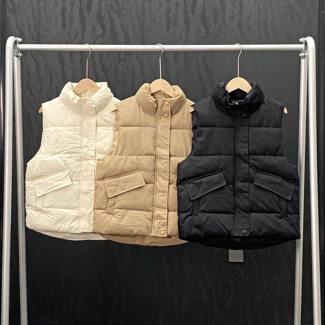 2024年秋冬季新款简约防寒保暖女潮流加厚立领马甲无袖上衣0092