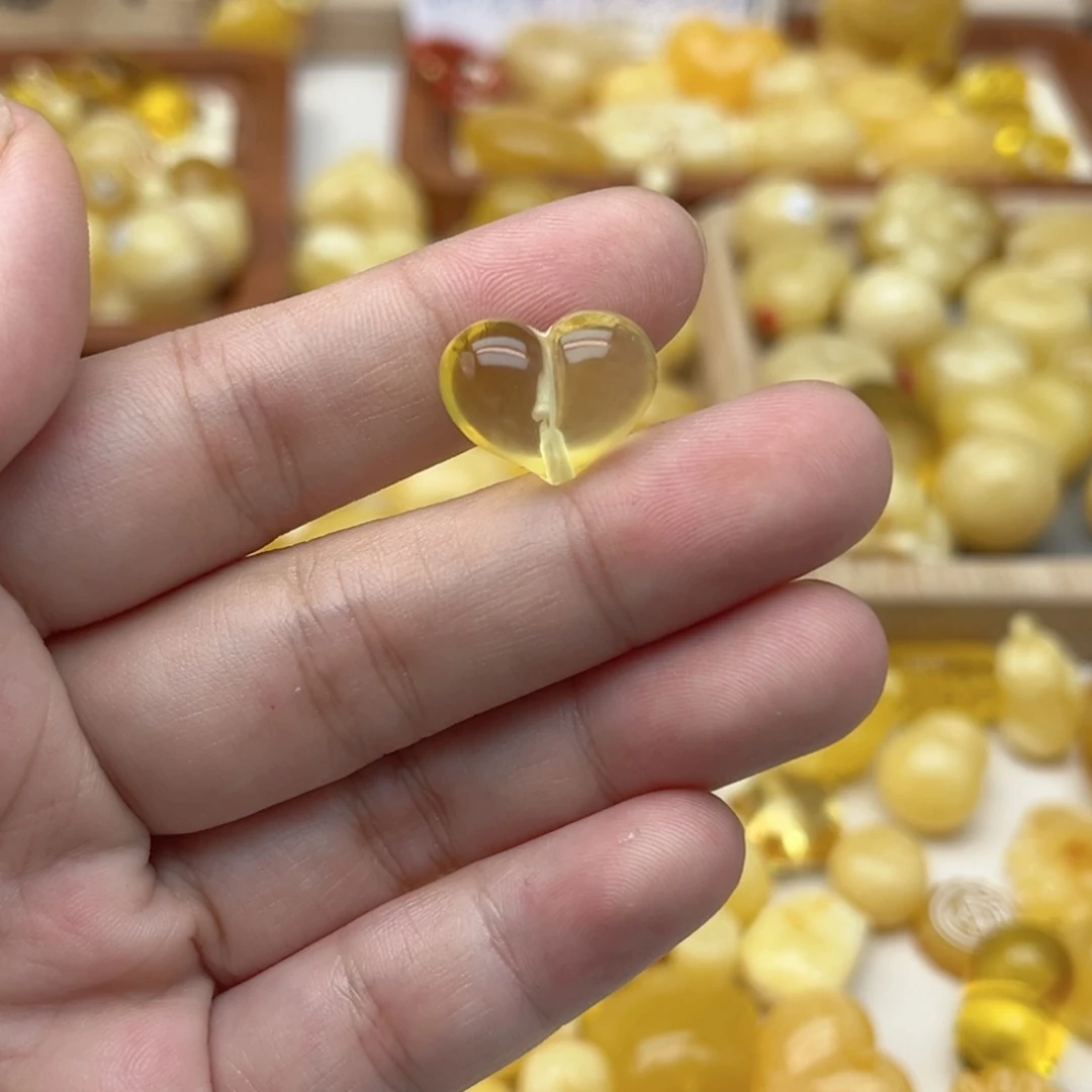 蜜蜡未镶嵌裸石配饰