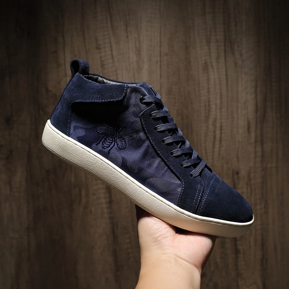 2025秋冬新款男鞋网红同款韩版百搭个性中帮鞋英伦风真皮保暖板鞋