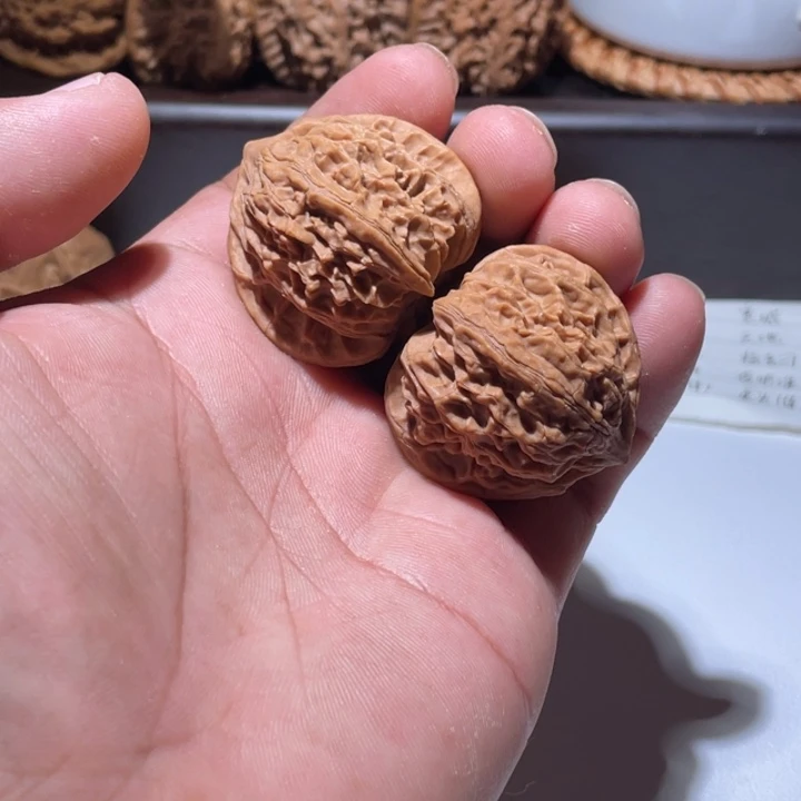1***O文玩核桃吊坠灯笼