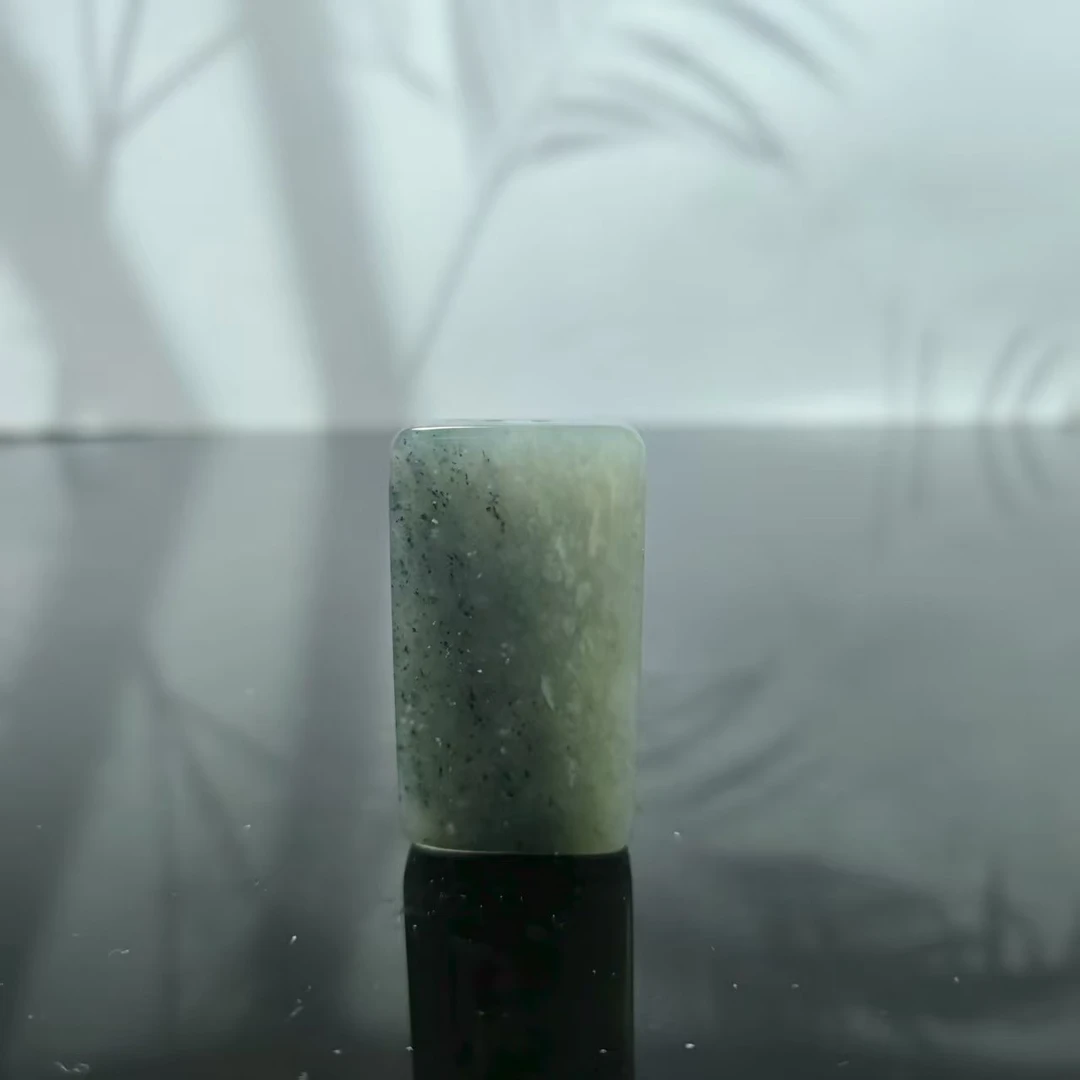 Q和田玉青花无事牌吊坠0491