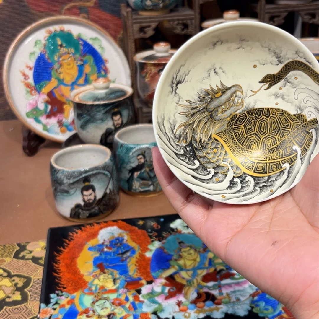 手工手绘玄武茶杯