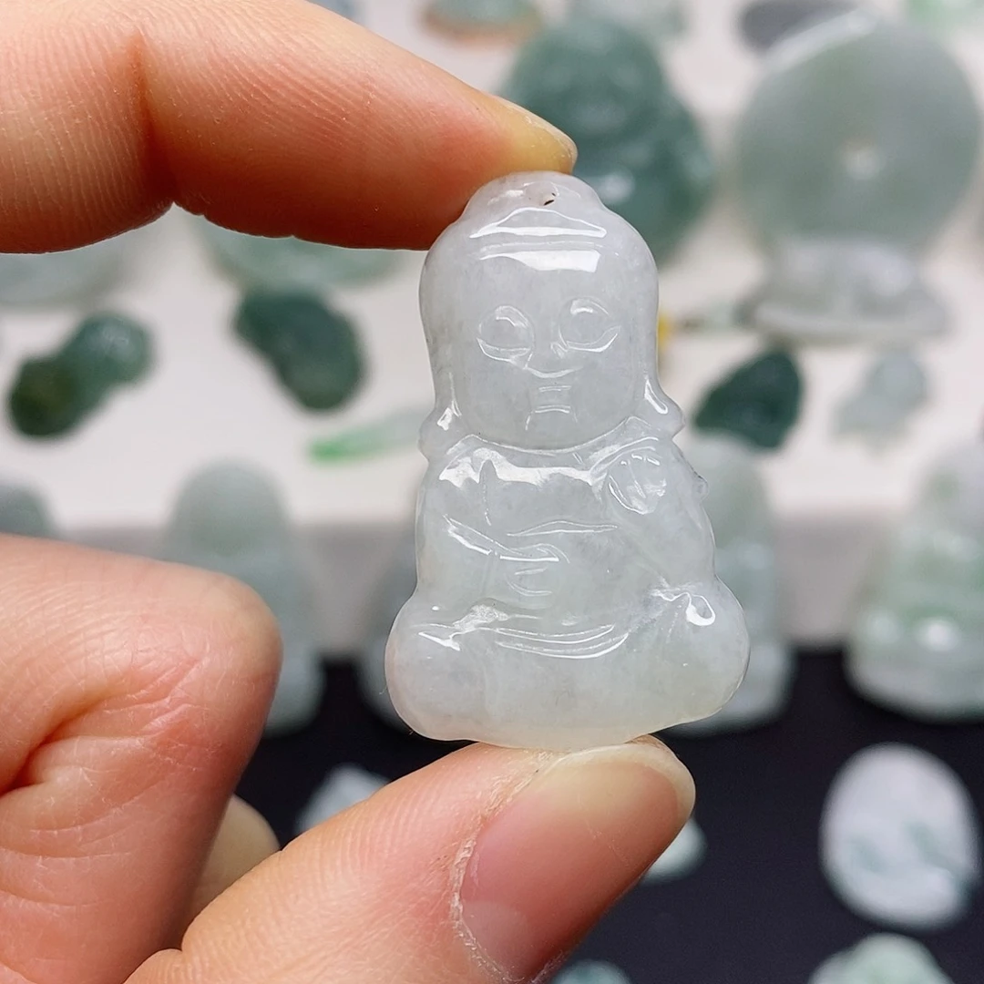 翡翠颈饰未镶嵌吊坠