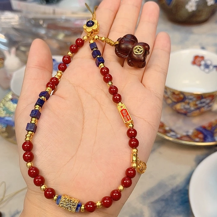 瓷片The first thing