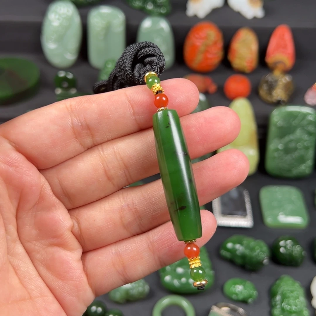 未镶嵌和田玉（碧玉）挂件