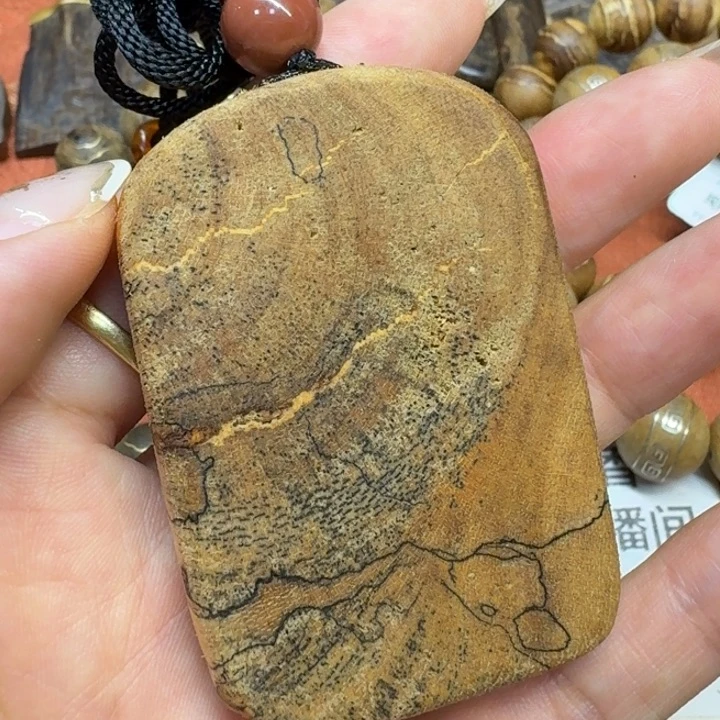 大叶紫檀（黑酸枝木类）