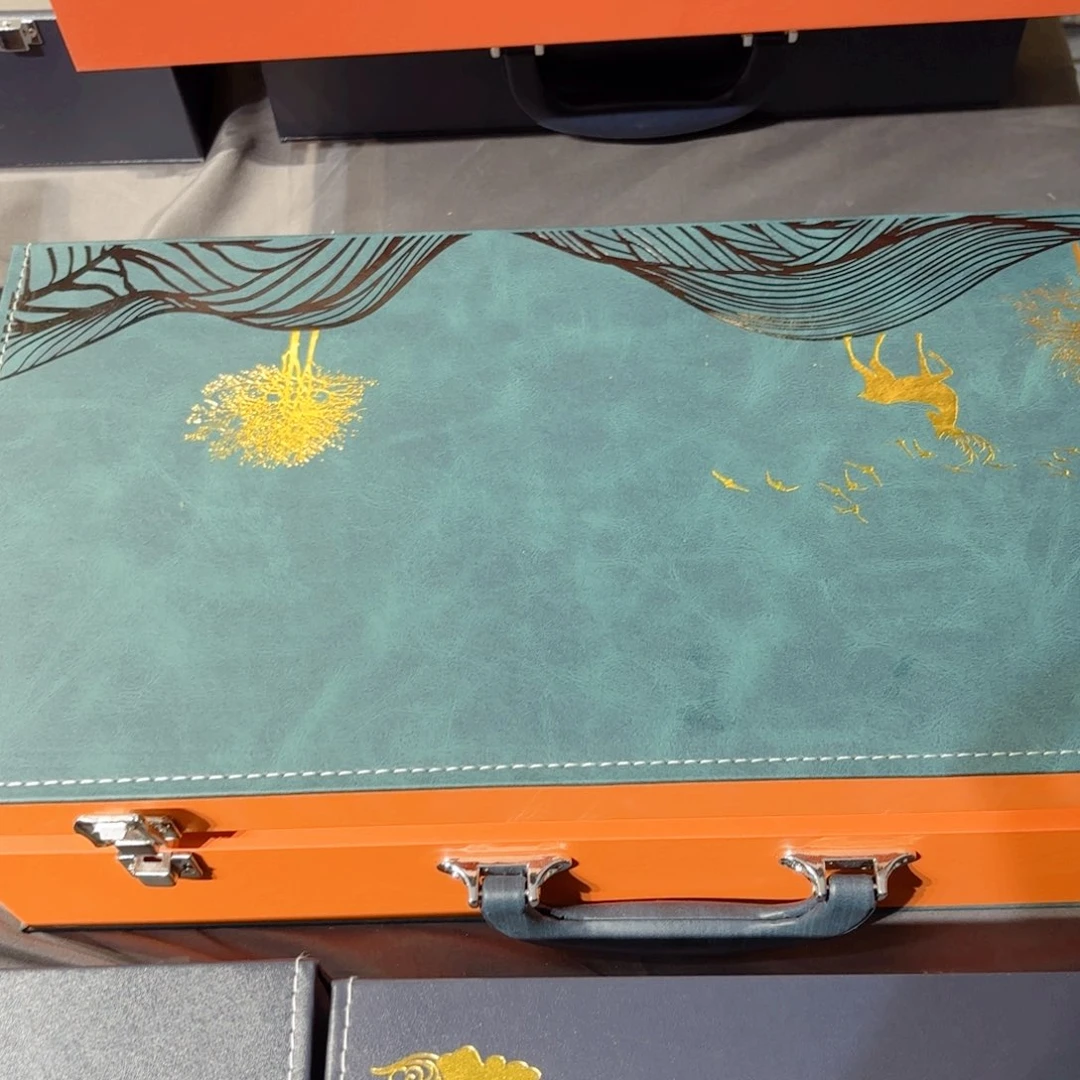 杯子请****?景德镇陶瓷学院