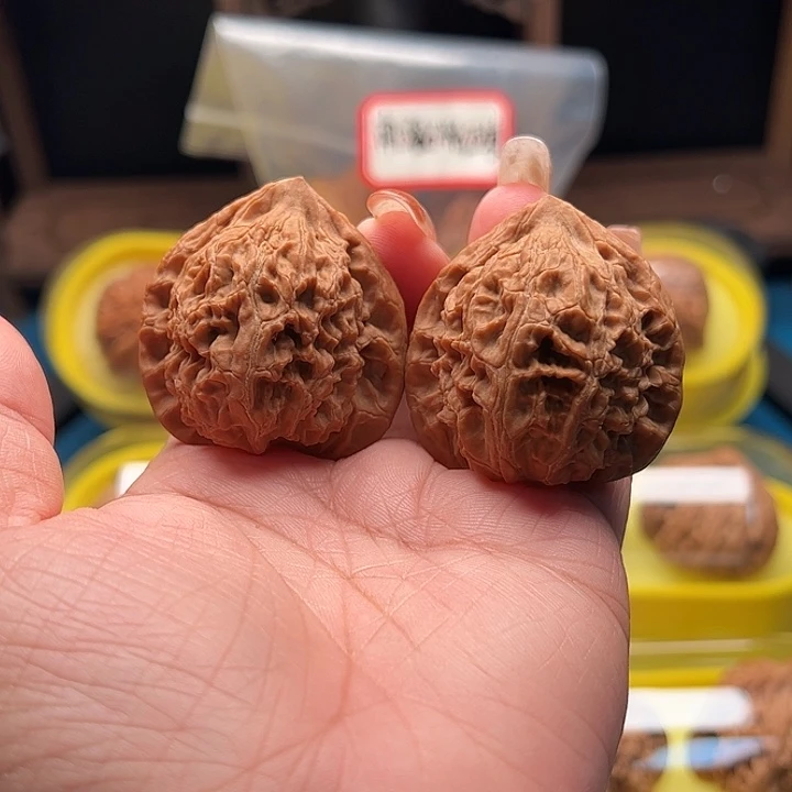吊坠文玩核桃水龙纹 全品
