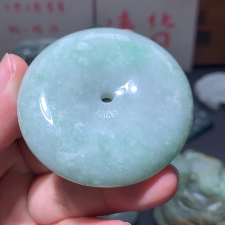 翡翠未镶嵌颈饰保真天然A货翡翠