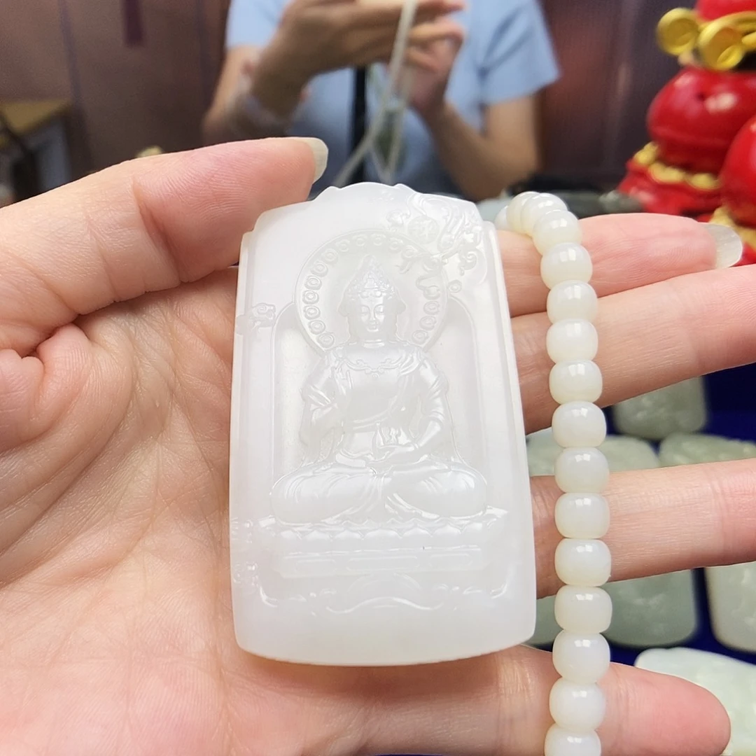 颈饰未镶嵌和田玉蓝**海