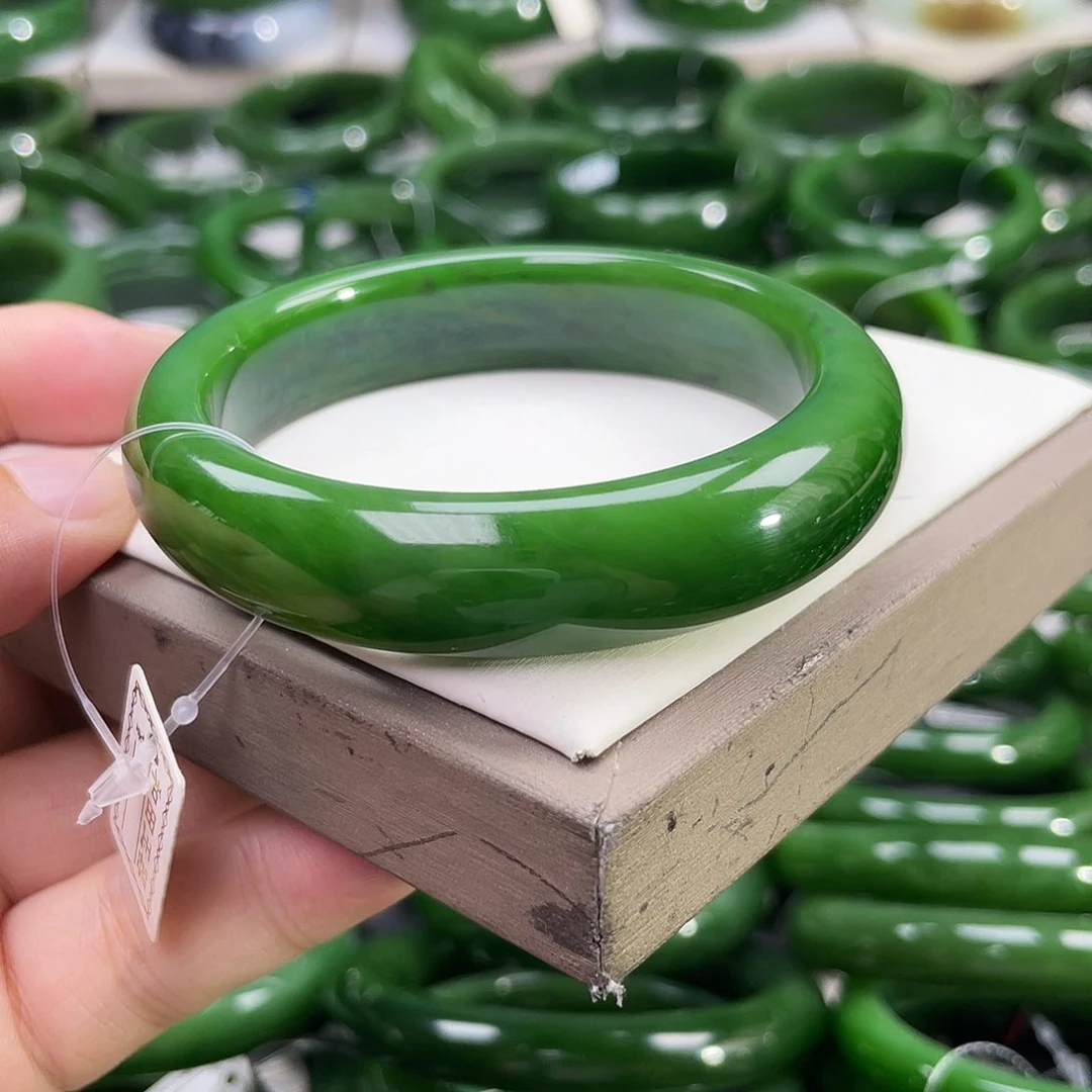 未镶嵌手镯和田玉（碧玉）