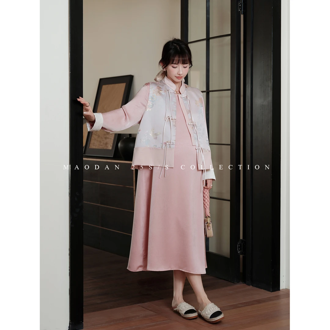 maodan/猫单【花影和诗】孕妇装秋装2025新款复古新中式绣花连衣裙.