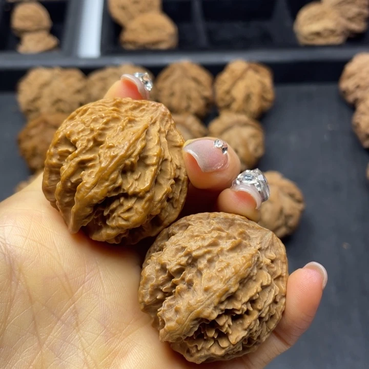 文玩核桃吊坠突突突突突突突