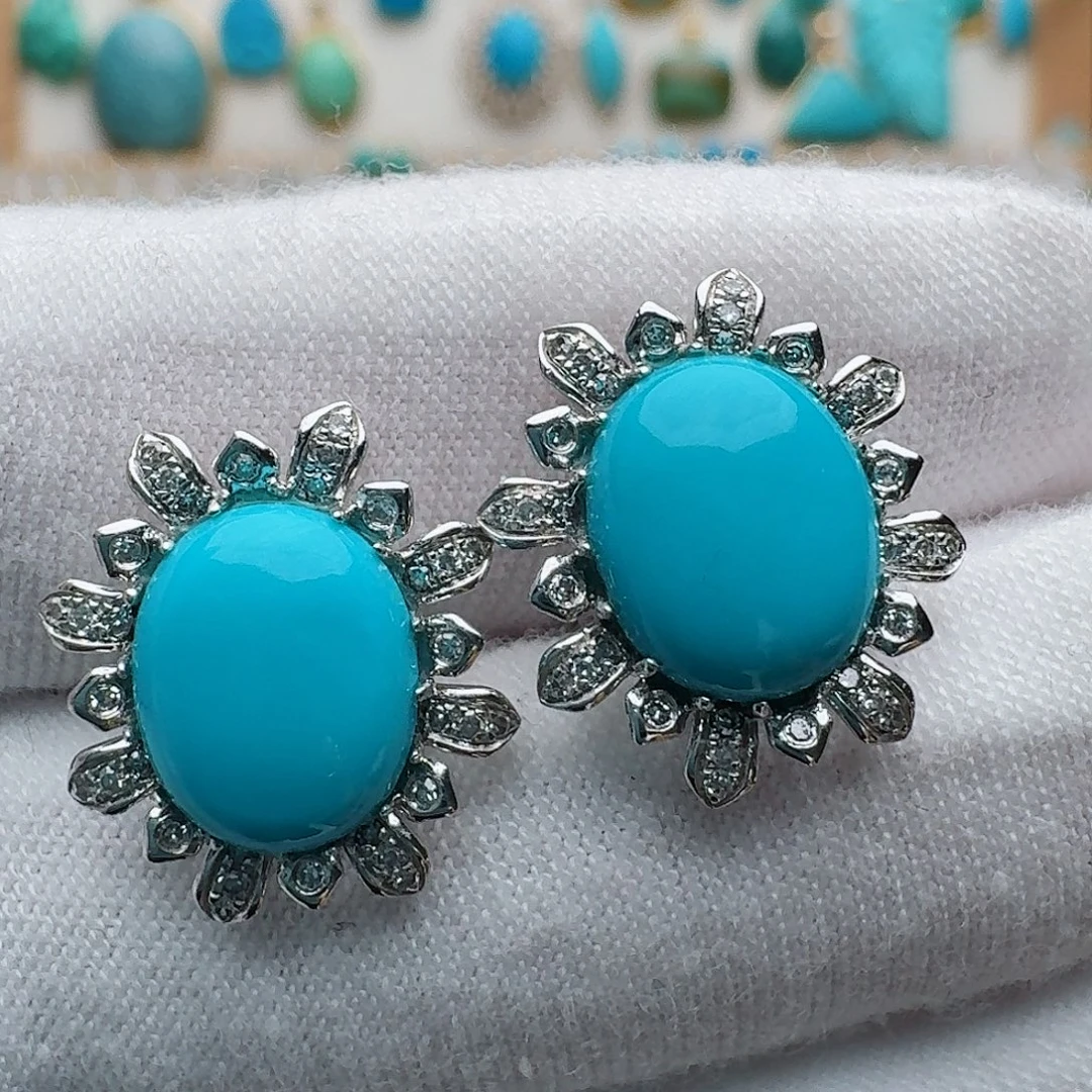 绿松石18K金镶嵌耳饰