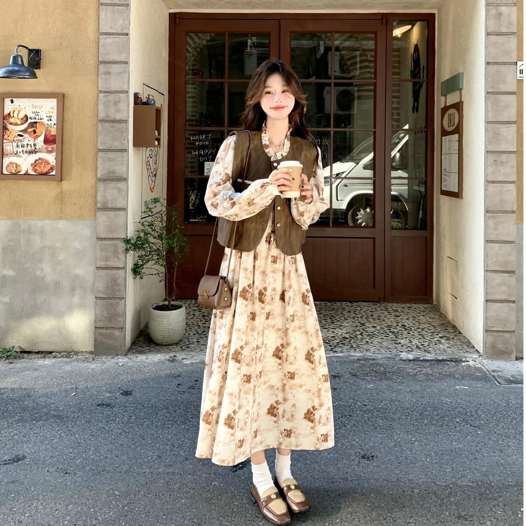 法式气质减龄时尚套装女2025早秋新款显瘦马甲碎花连衣裙两件套