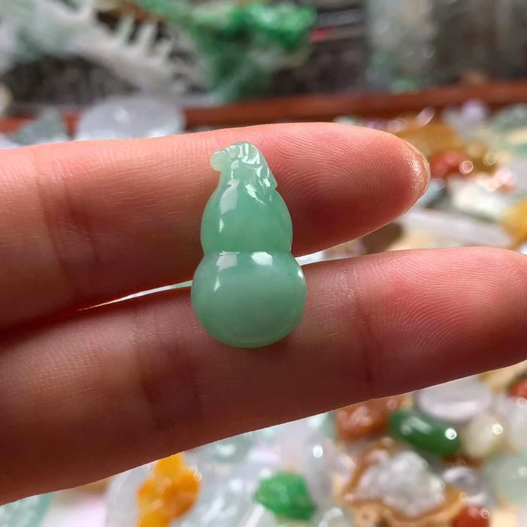 翡翠未镶嵌颈饰A****g翡翠