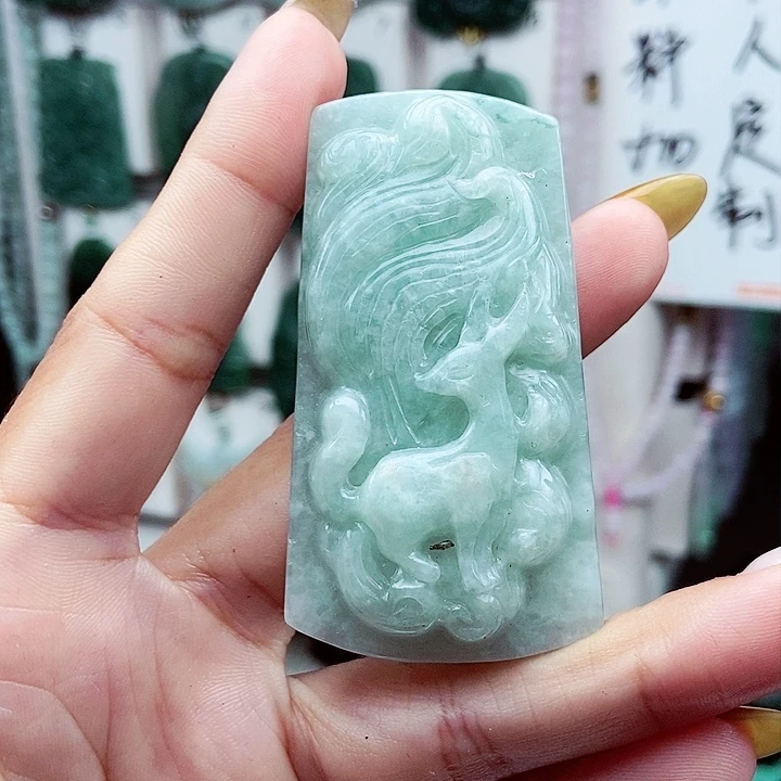 翡翠未镶嵌颈饰翡翠