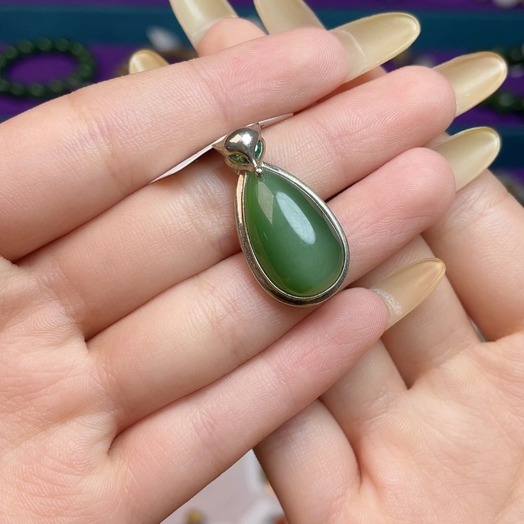 和田玉银S925镶嵌颈饰碧玉水滴猫