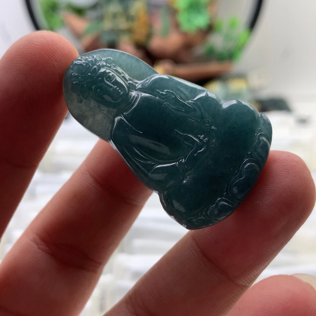 颈饰未镶嵌翡翠素衣