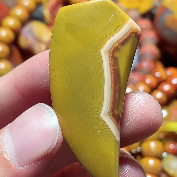 玛瑙/玉髓玛瑙未镶嵌岁**梭