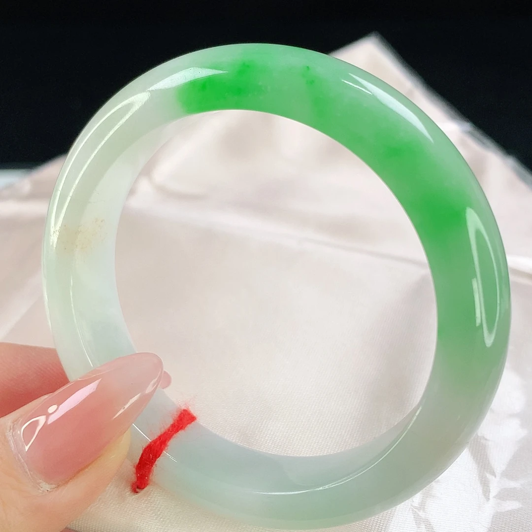 未镶嵌手镯翡翠651