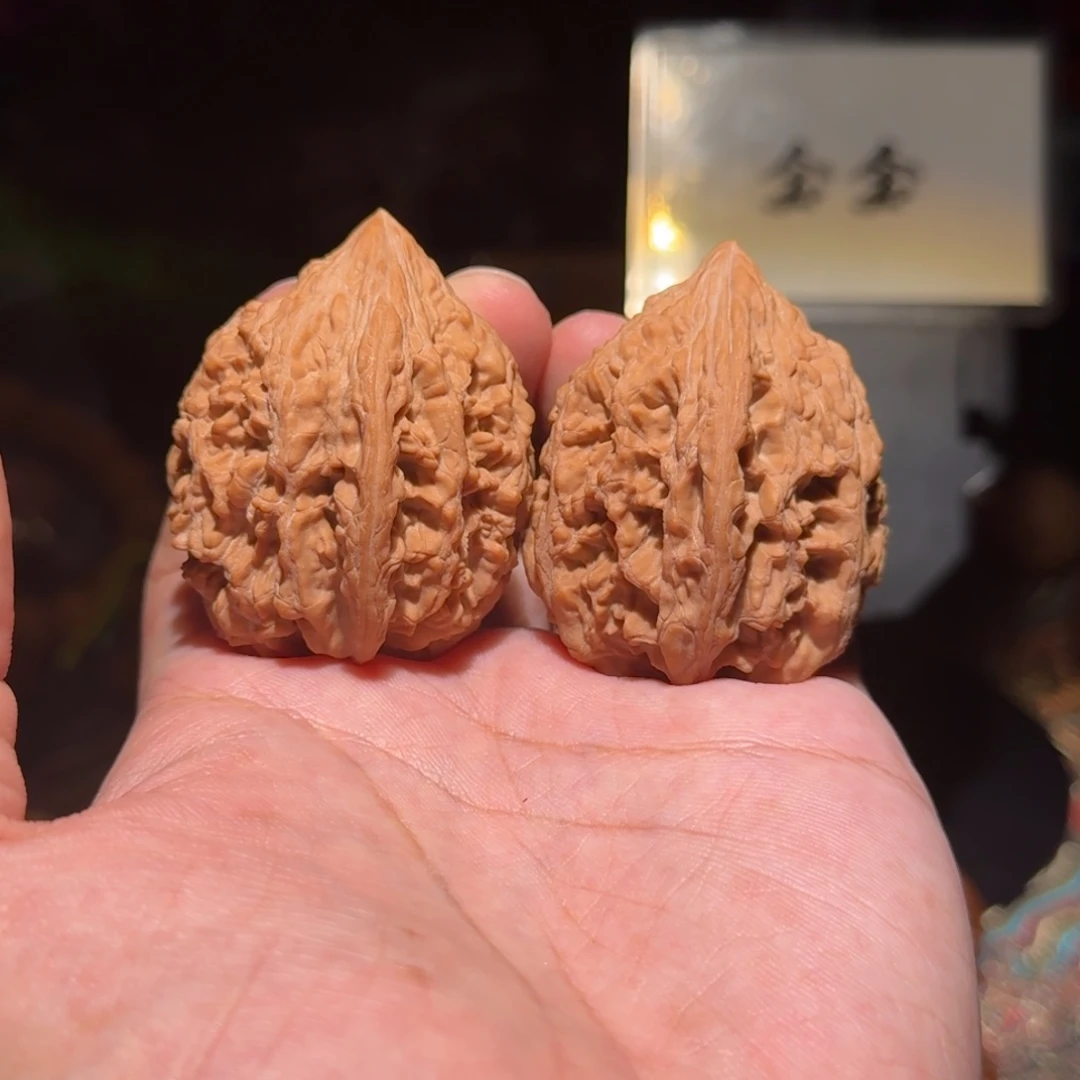 把件核桃540大沽石，尺寸40 41 51