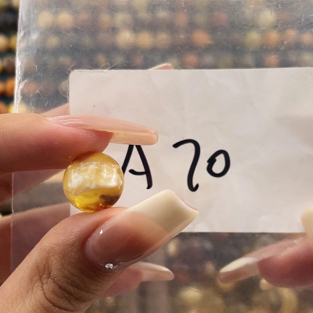 琥珀未镶嵌裸石12.5福利