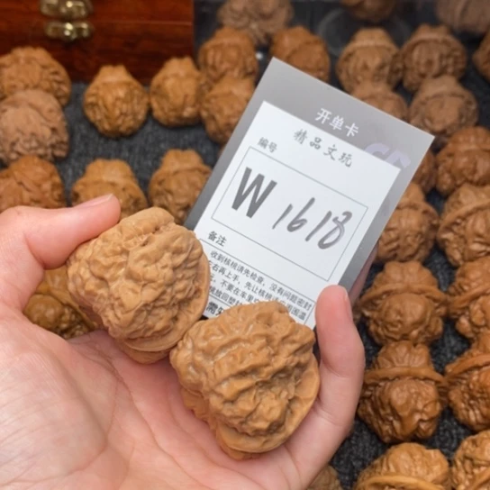 吊坠桃核湛*?我是第一百40