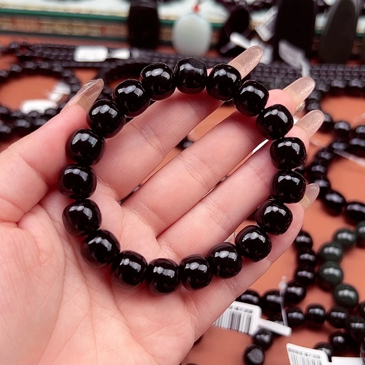 孤***影和田玉未镶嵌手串