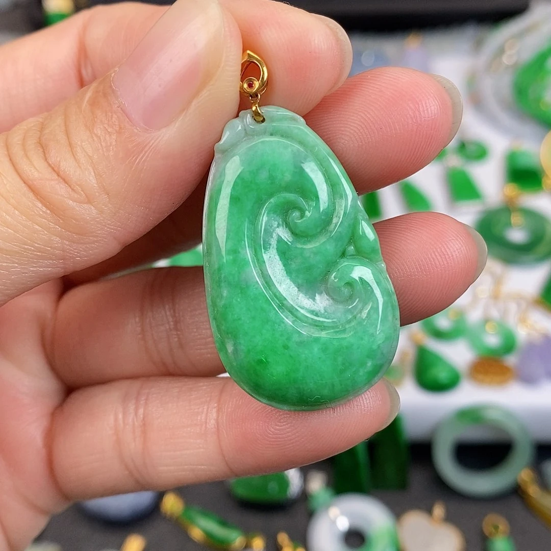 吊坠(不含链)18K金镶嵌翡翠