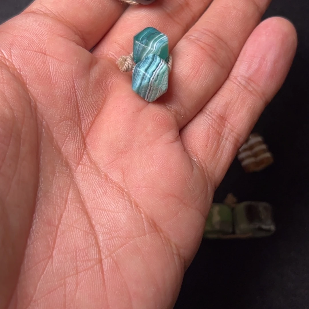 小***洁玛瑙/玉髓未镶嵌配饰