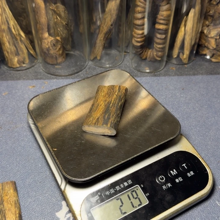 木兵*海南葡萄藤原母树牌子21克