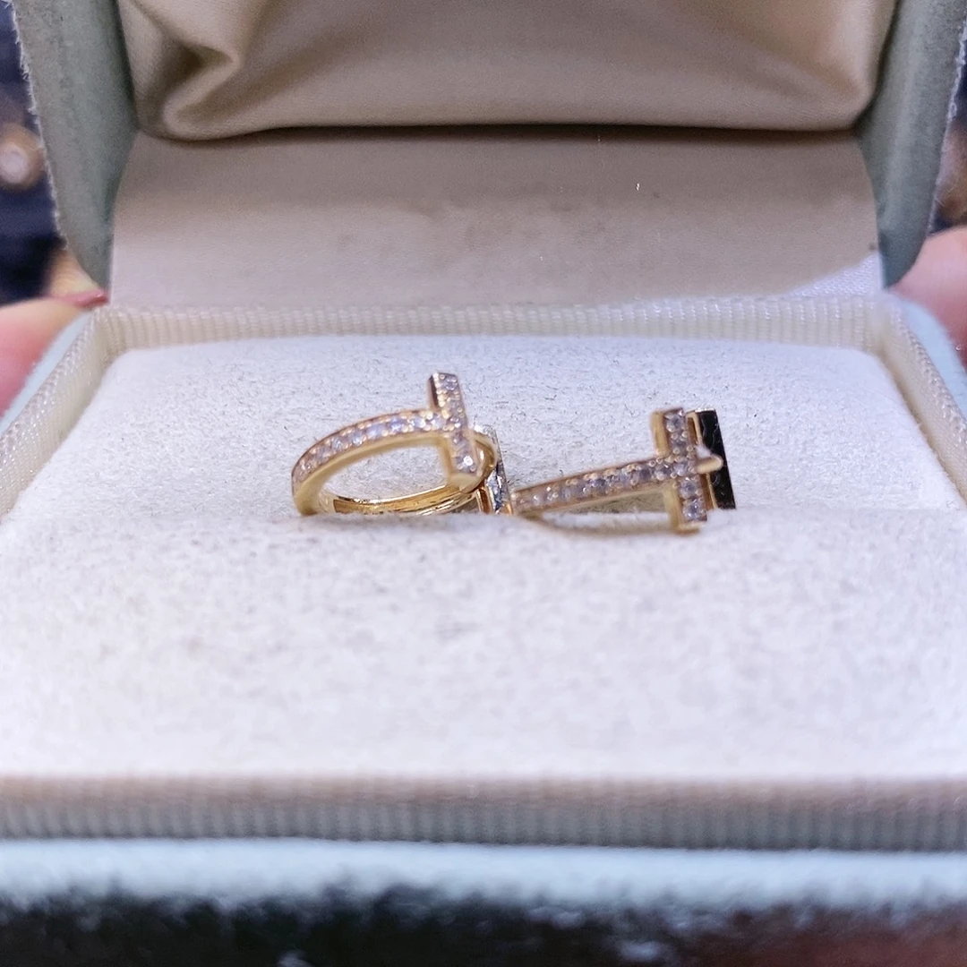 钻石耳饰18K金镶嵌k黄双t耳圈