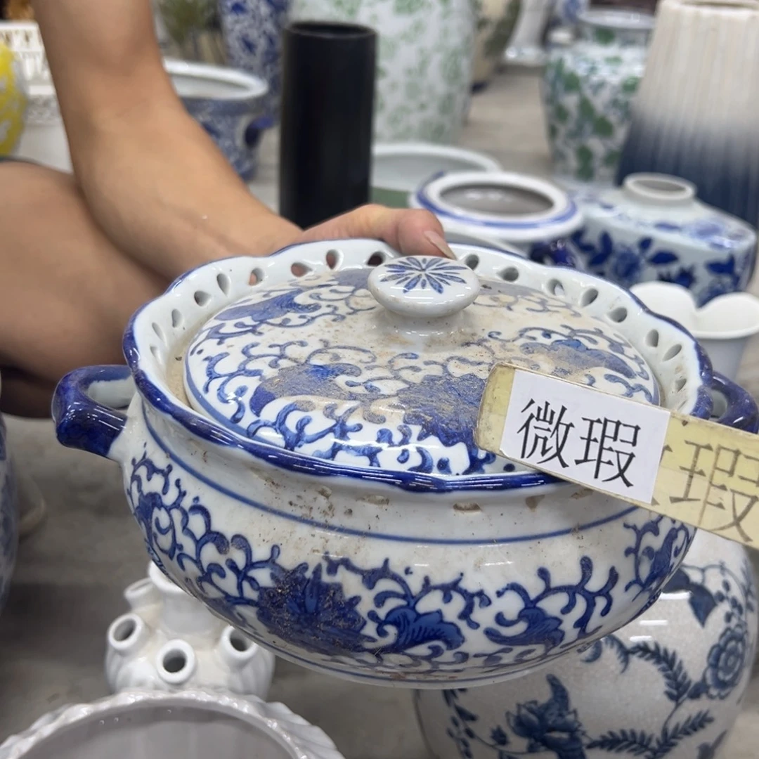 微瑕青花瓷器值得厚爱