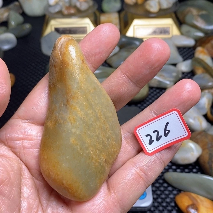 未镶嵌和田玉把件226
