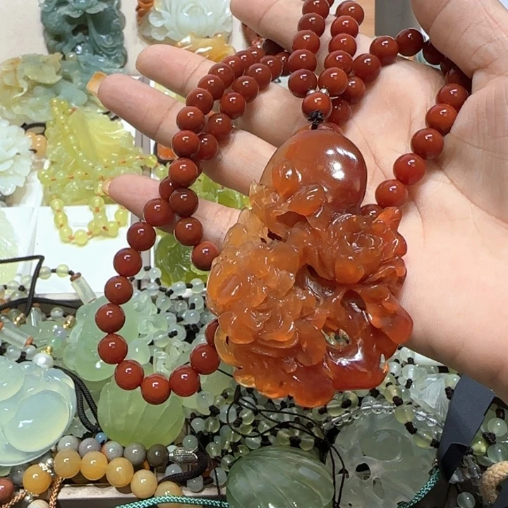 蛇纹石玉未镶嵌吊坠