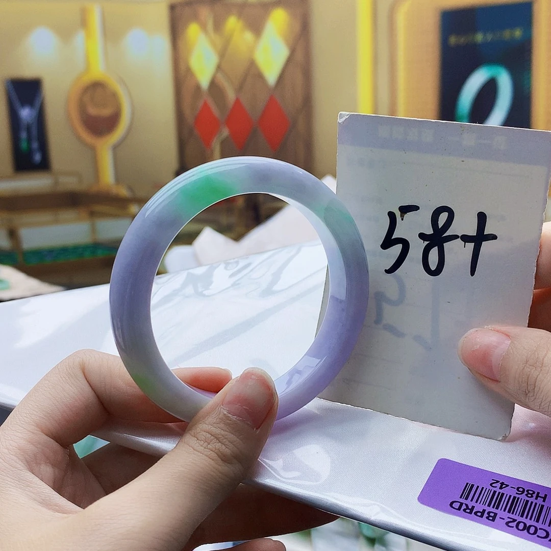 翡翠未镶嵌手镯000……