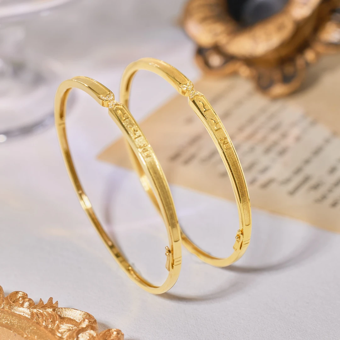 【歪歪】上上签钻石手镯（加加） *18K金镶嵌（多样性发一）U8304