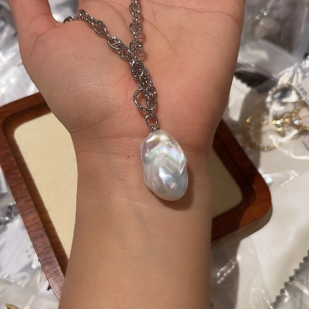 淡水珍珠合金颈饰