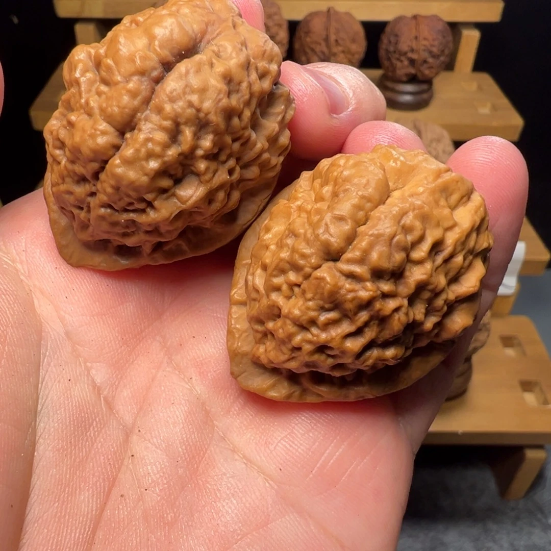 文玩核桃吊坠鳄鱼头42mm