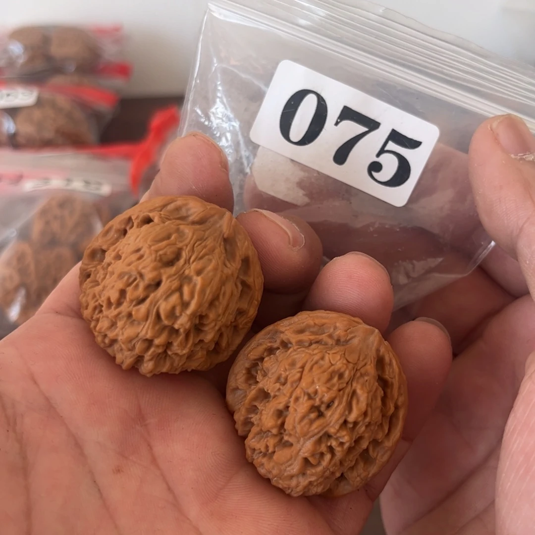 吊坠文玩核桃南疆36